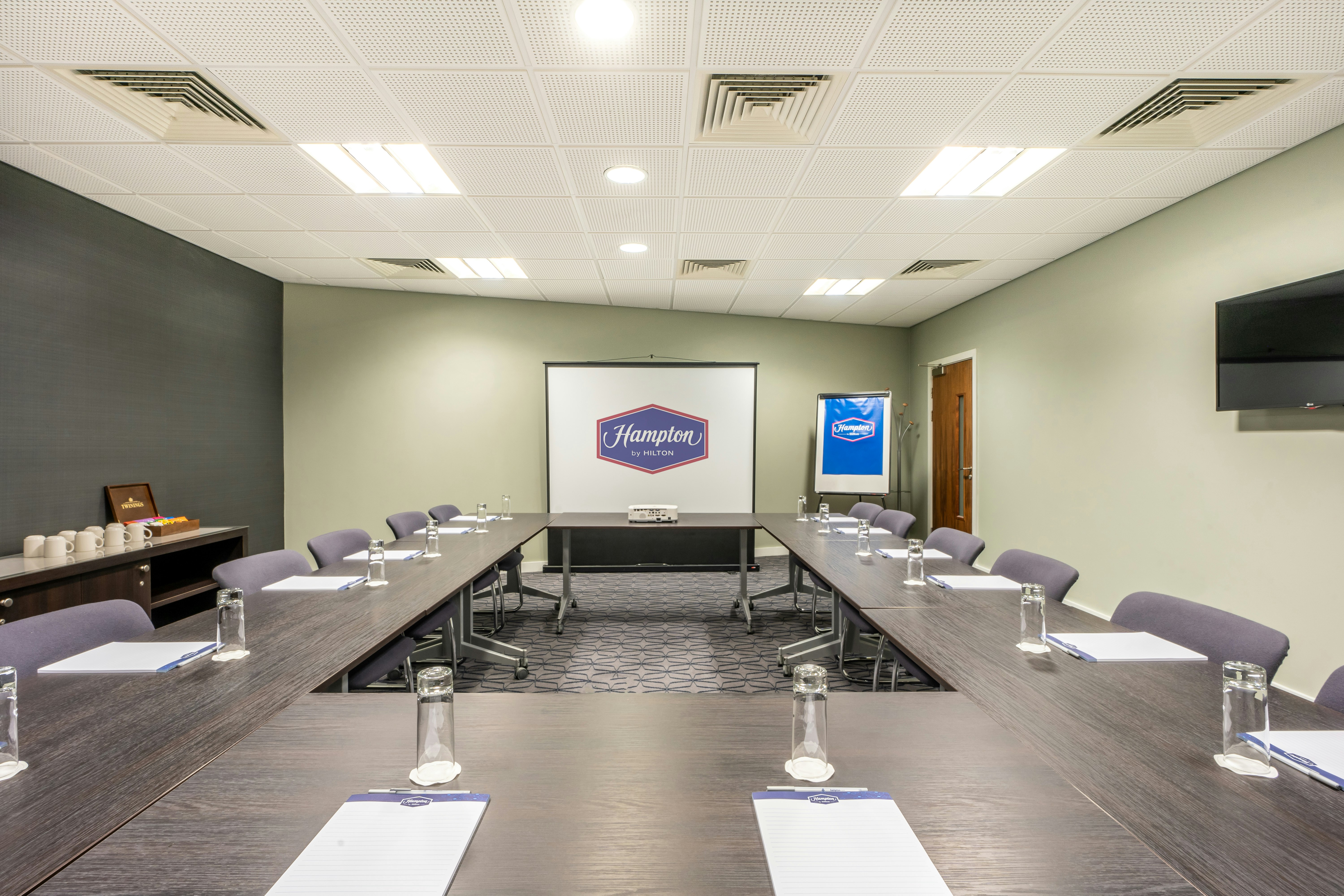 Hampton By Hilton Sheffield 53/56