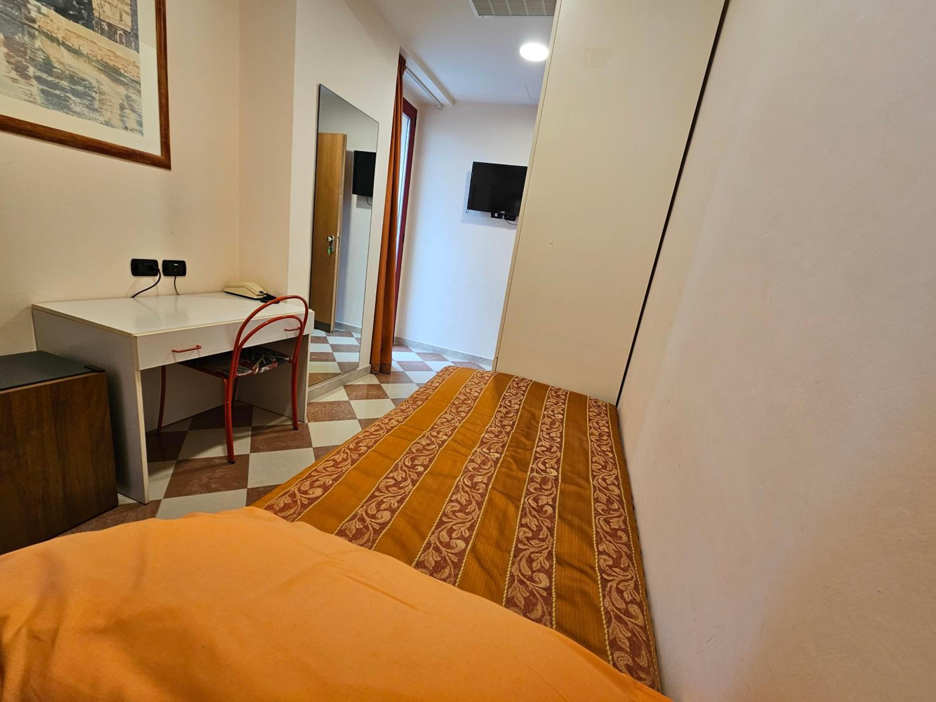 Hotel Fiorella 18/50