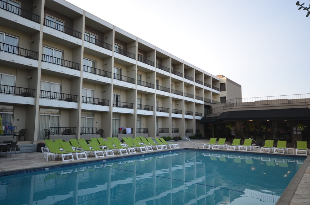 Coast Capri Hotel 8/61