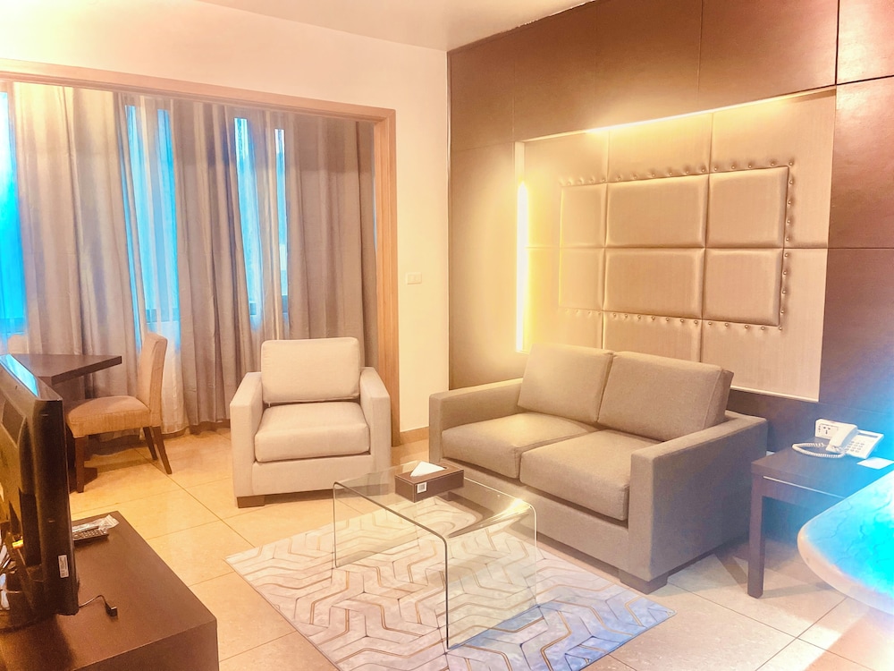 Lavender Home Hotel 46/56