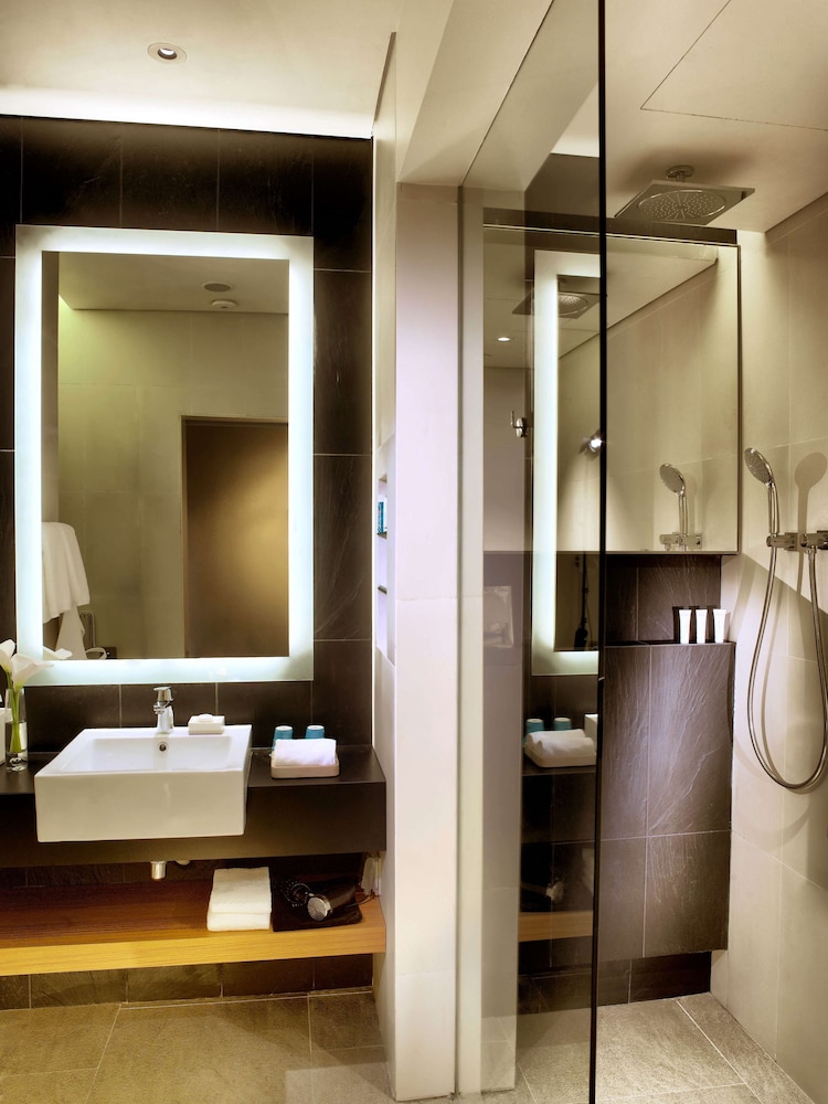 MINT ROOM