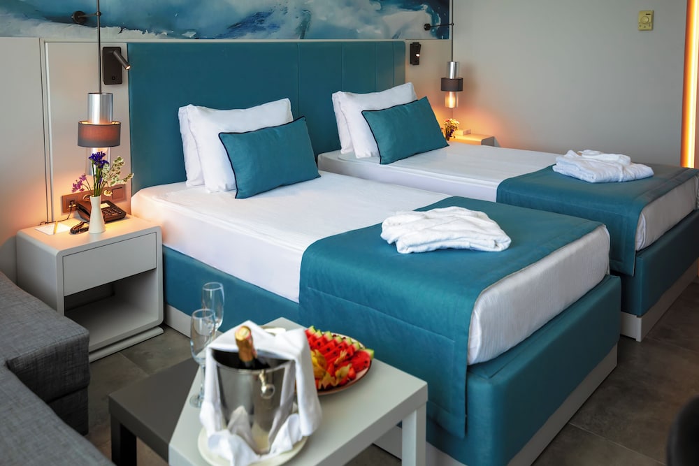 SEAVIEW STANDARD ROOM