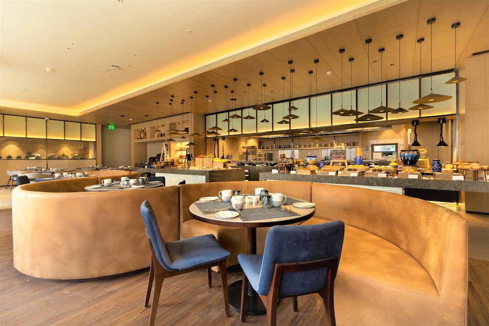Courtyard By Marriott Vadodara 32/45