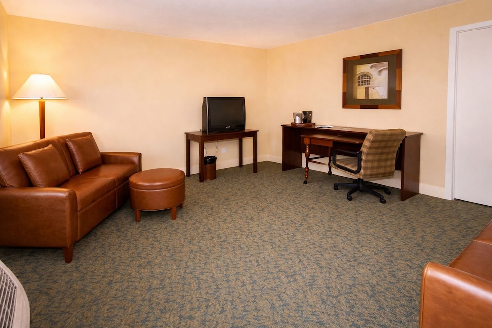 Alvin Extended Stay 41/62