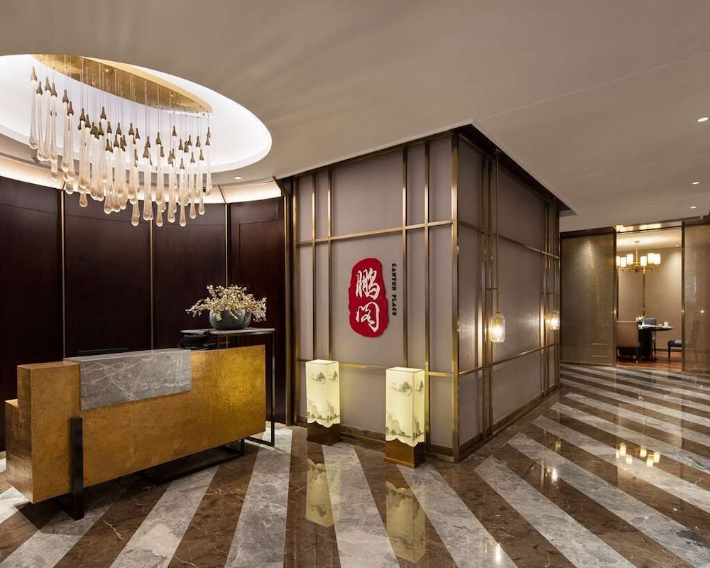 The Lixury Hotel -The Unbound Collection by Hyatt 3/50