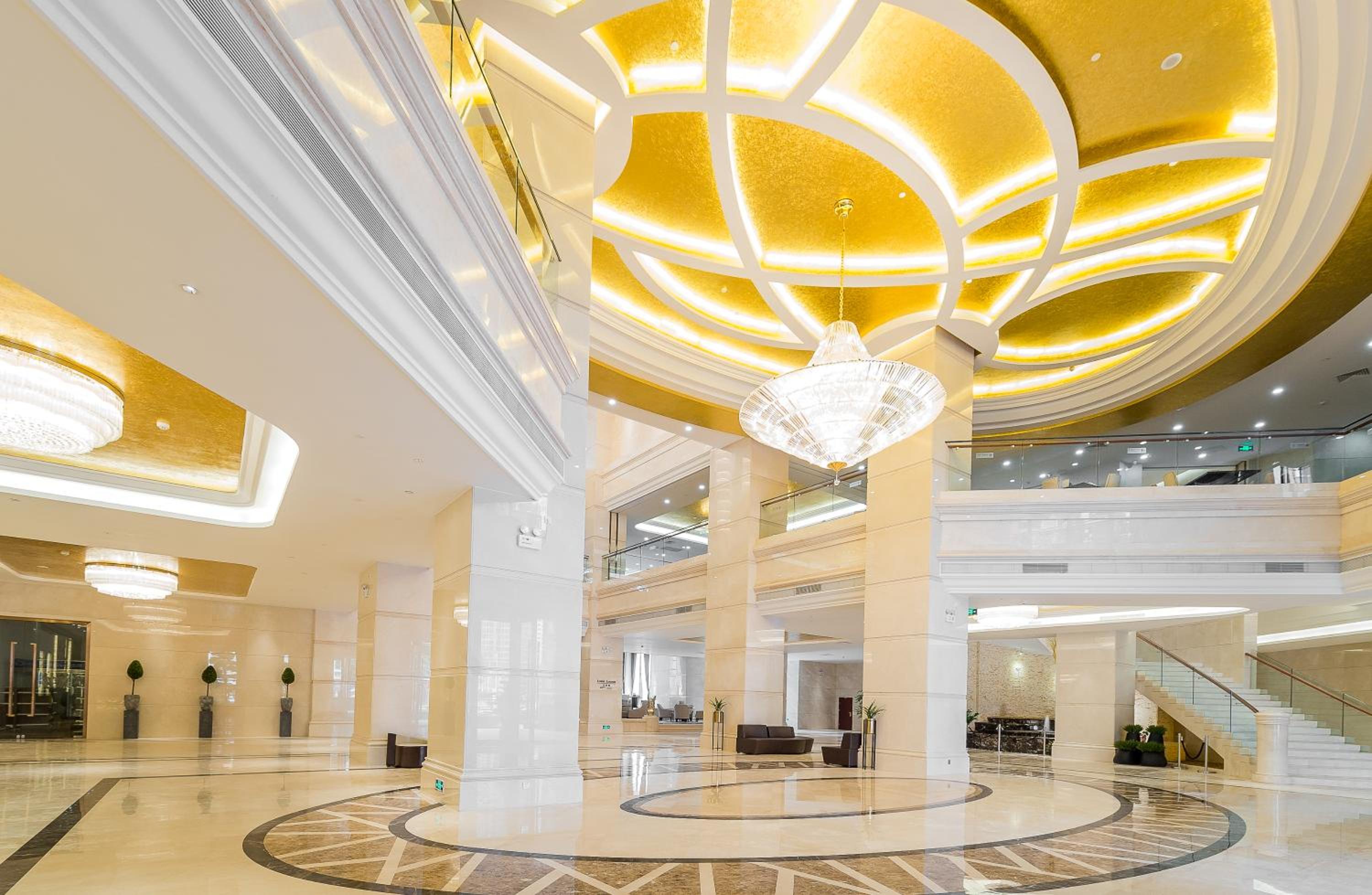 Xinjunyue Hotel 8/47