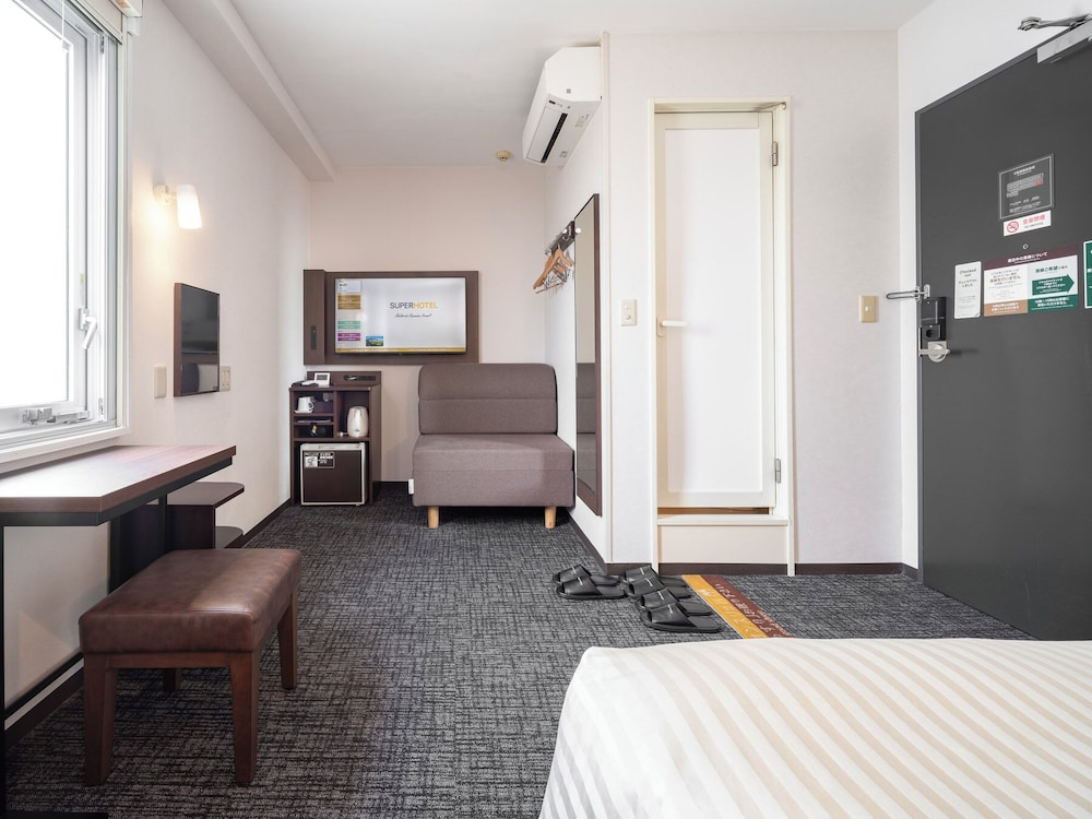 Super Hotel JR Fujiekimae Kinenkan 27/42