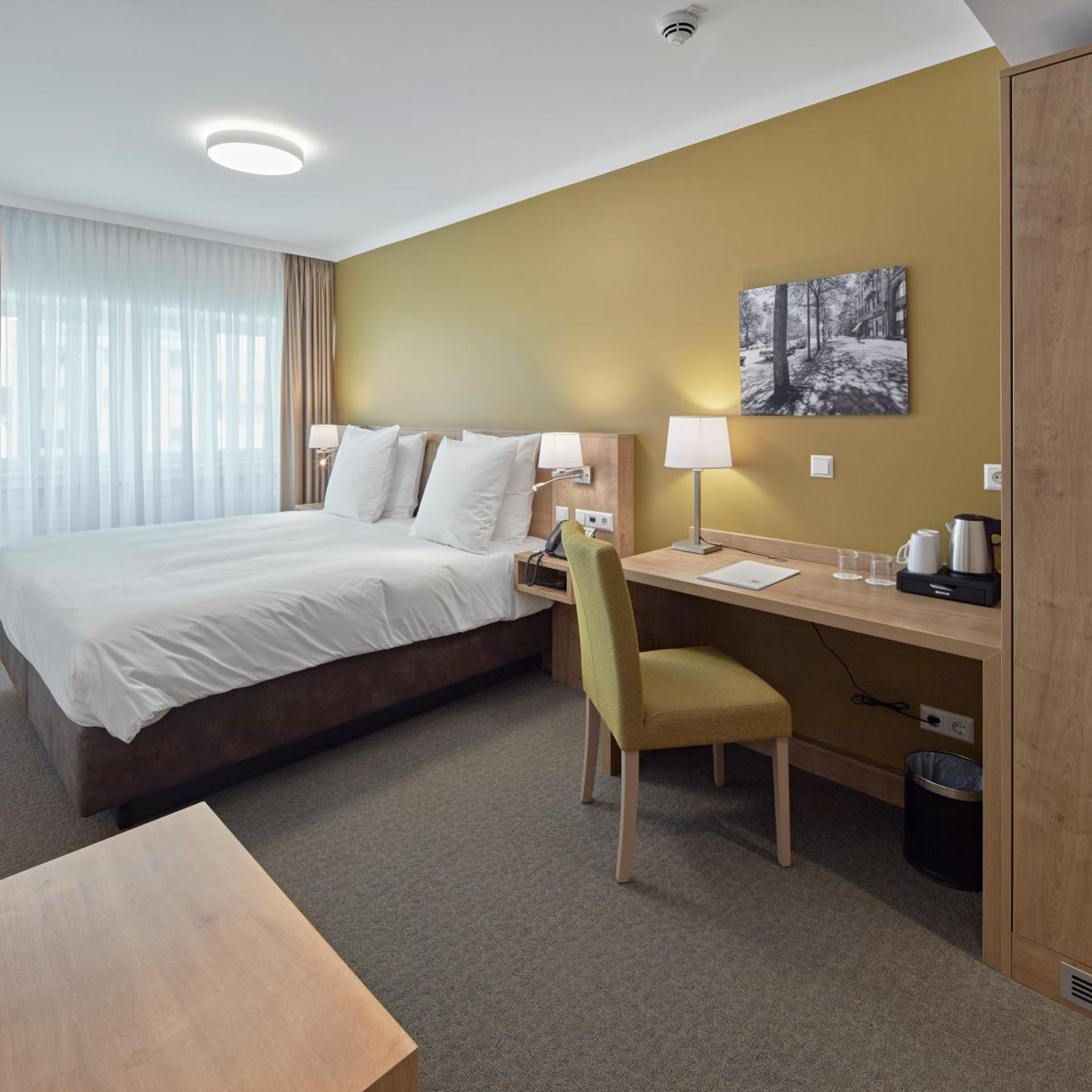 Standard, Double Bed