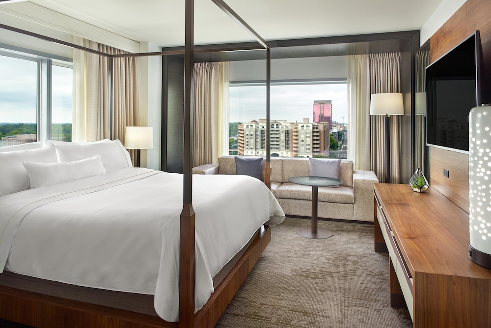 The Westin Charlotte 14/67
