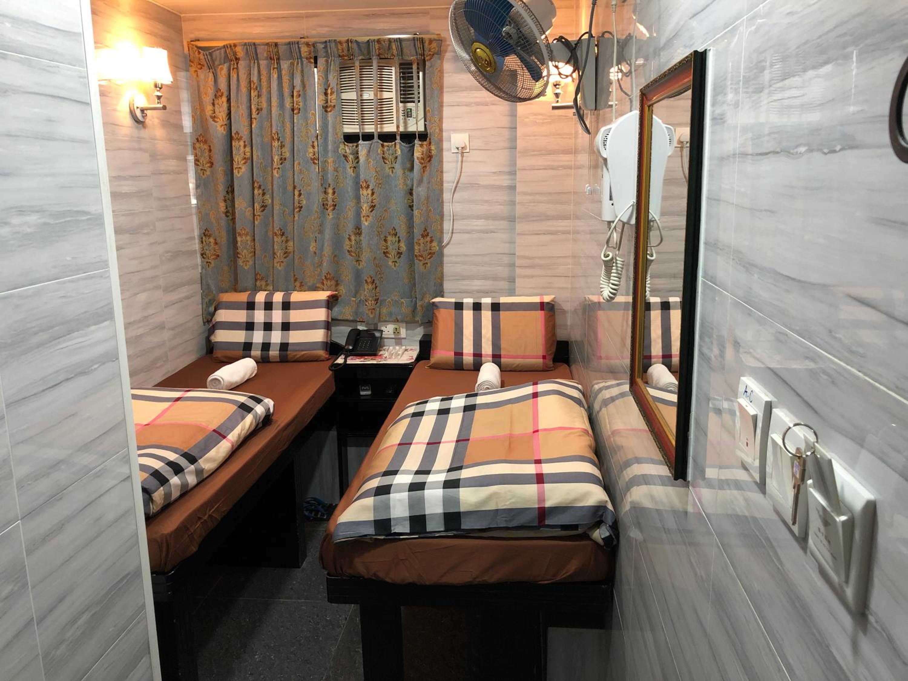 Dreamland Guest House 11/26