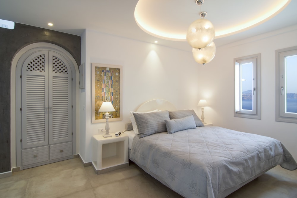Maisonette, Suite, Caldera View, Outdoor Jetted Tub