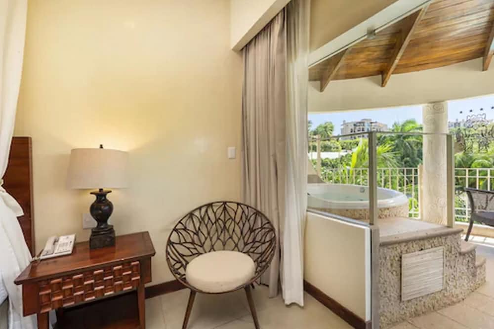 Tamarindo Diria Beach Resort 42/63