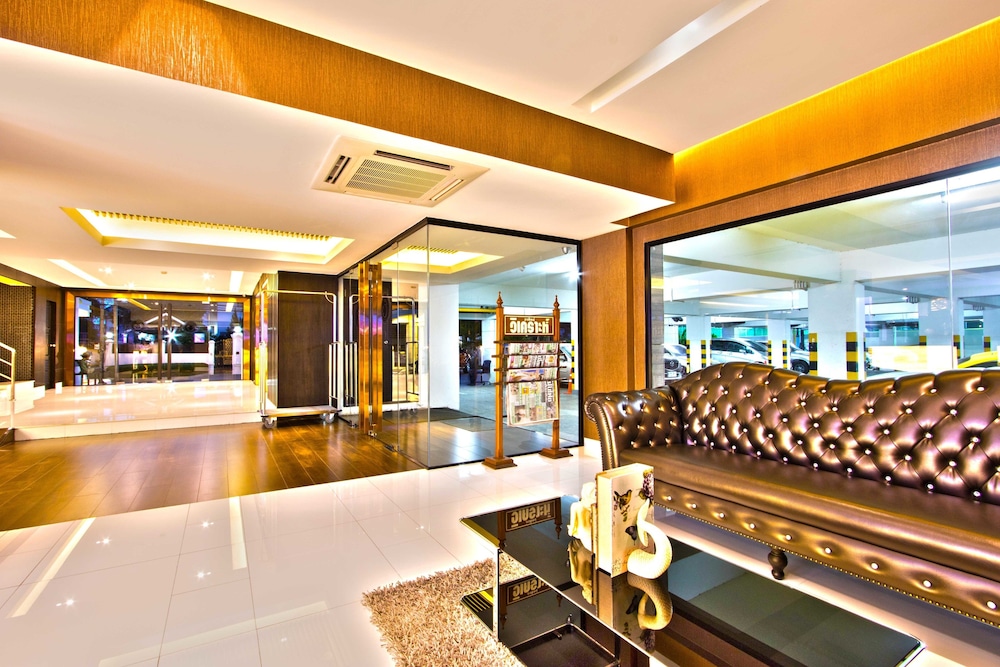 Chateau de Sukhumvit 13/52