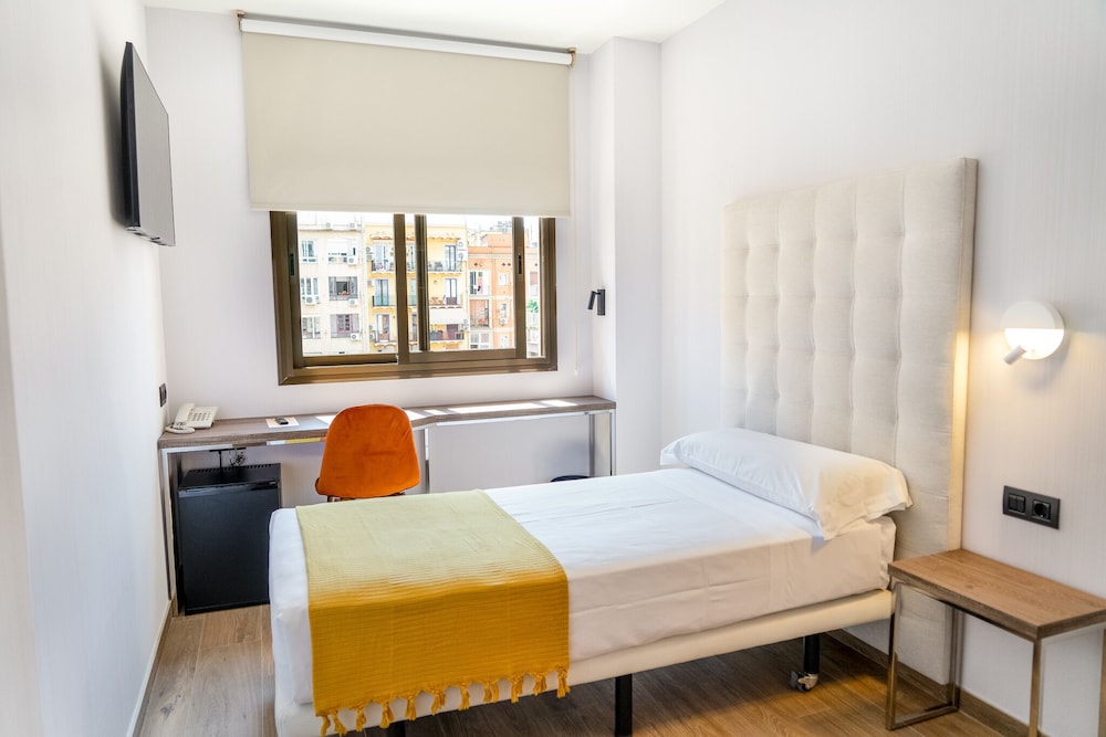 STANDARD, SINGLE, SINGLE BED