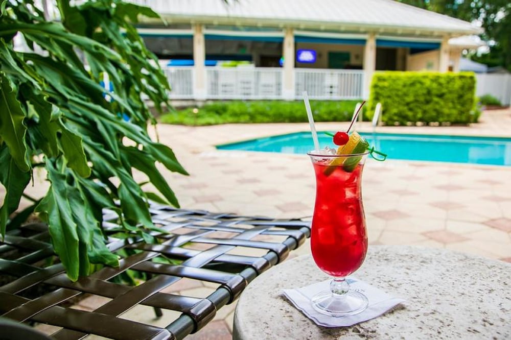 Trianon Bonita Bay Hotel 12/35