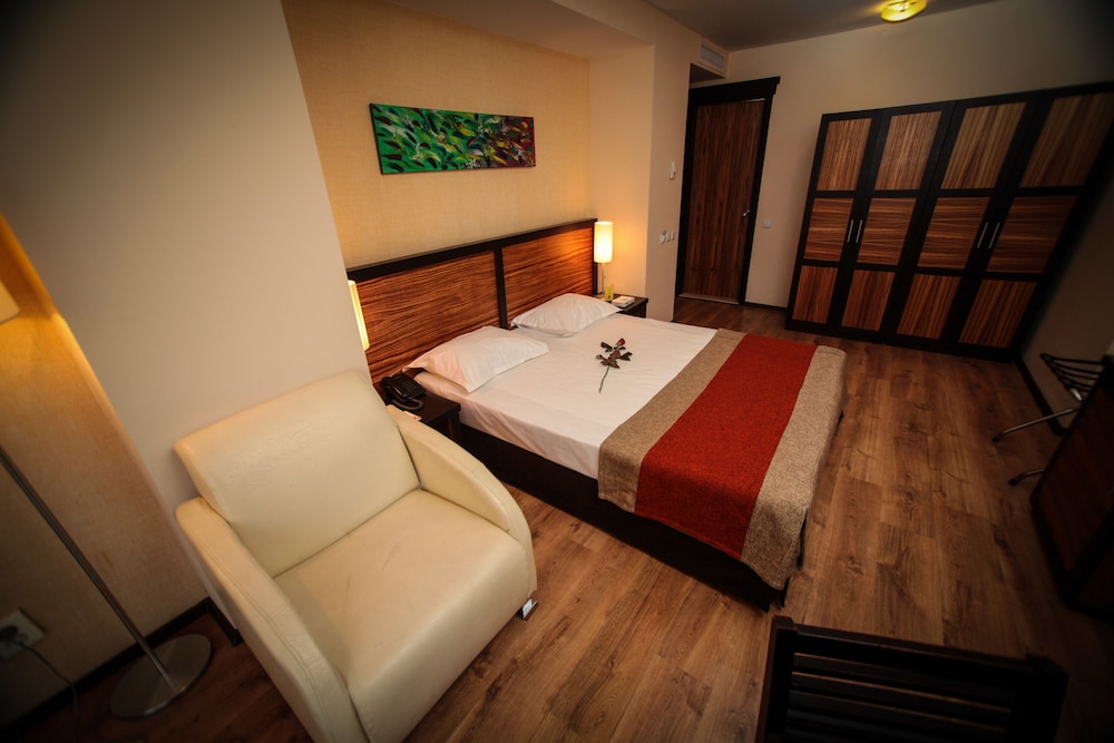 Hotel Duke Armeneasca 22/65