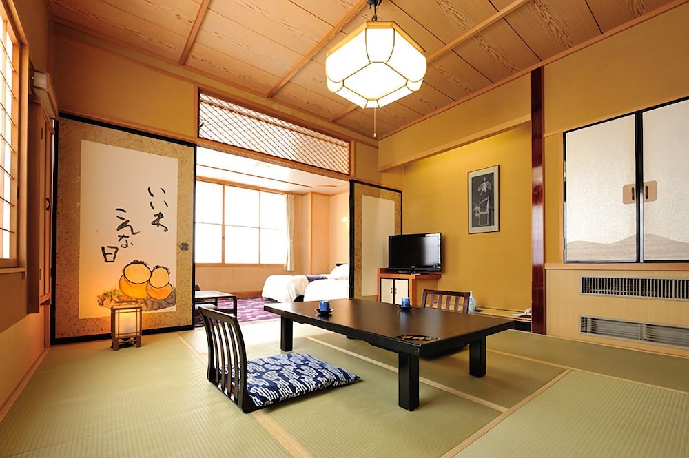 Hinanoyado Chitose (ex Ryokan Chitose) 12/47