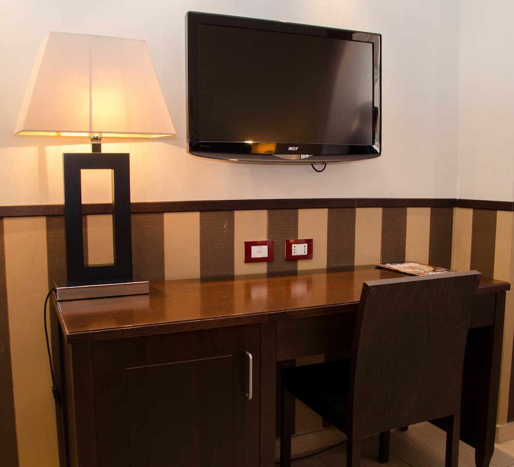 Hotel Garda Roma 48/60