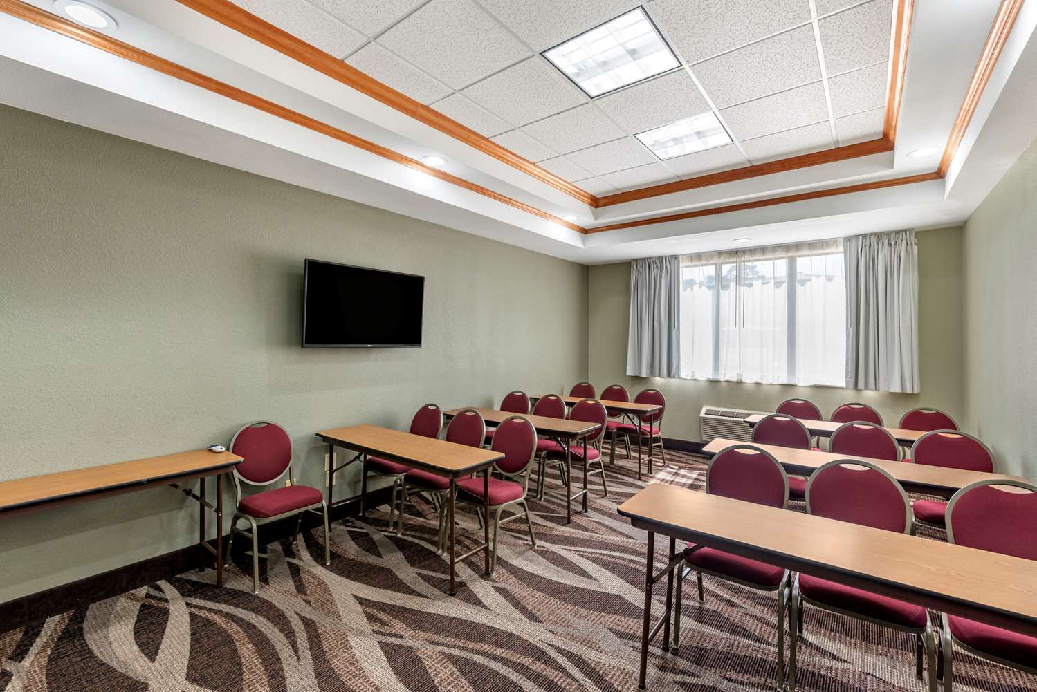 Comfort Inn and Suites El Dorado, AR 24/30