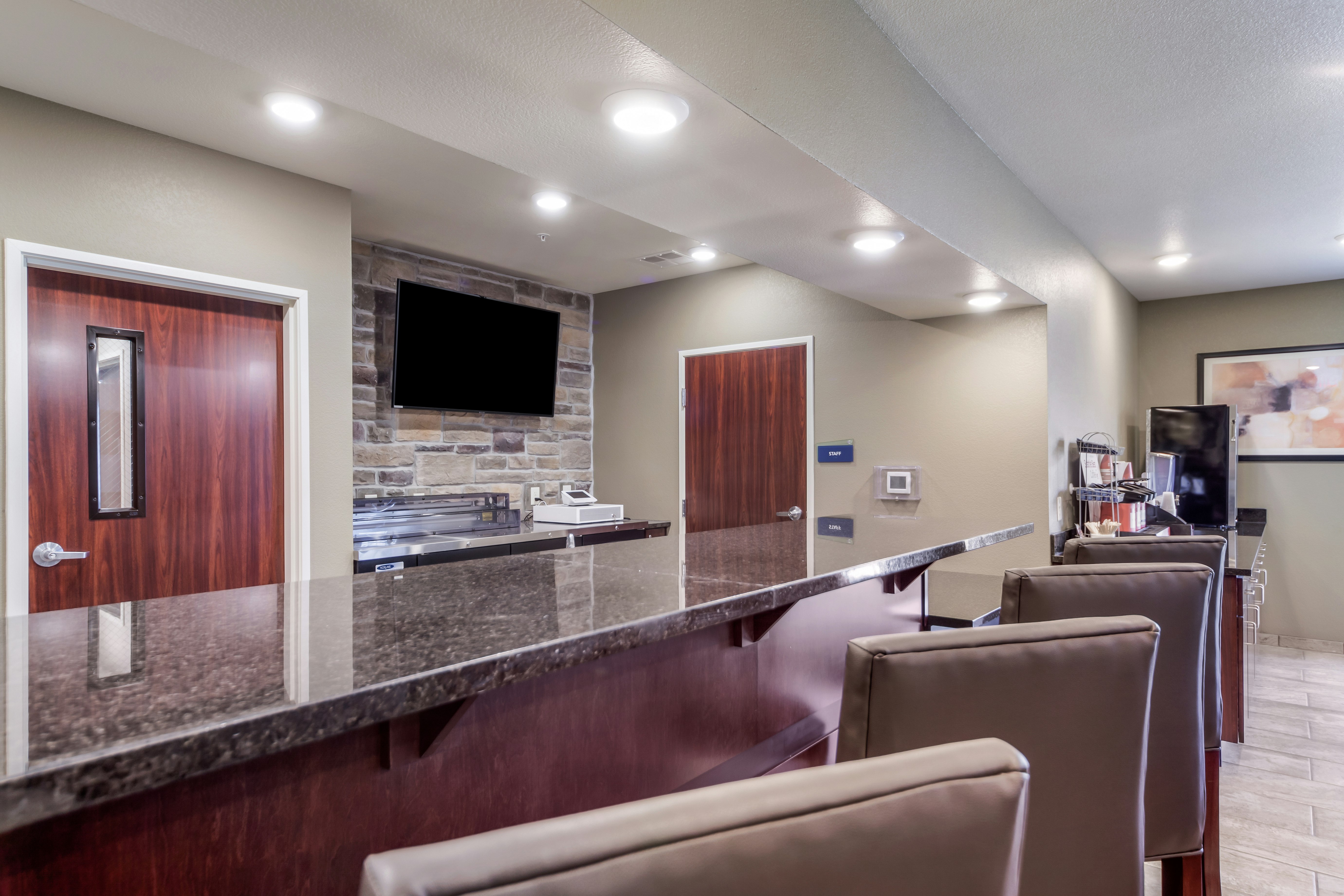 Cobblestone Inn & Suites - Holdrege 20/45