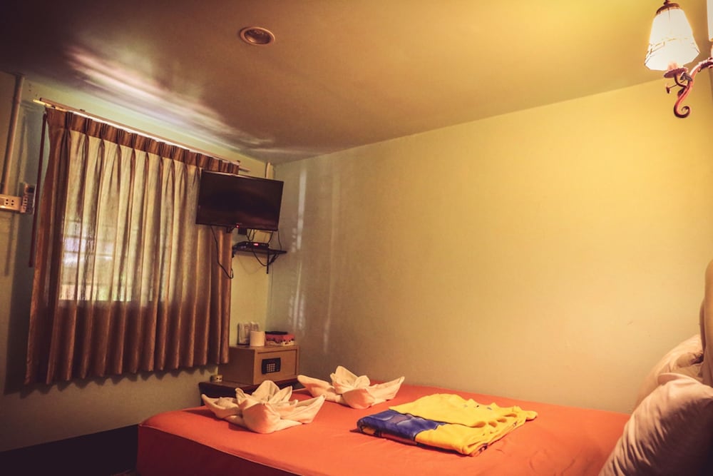 Poohbar Resort & Lotusdive 54/72