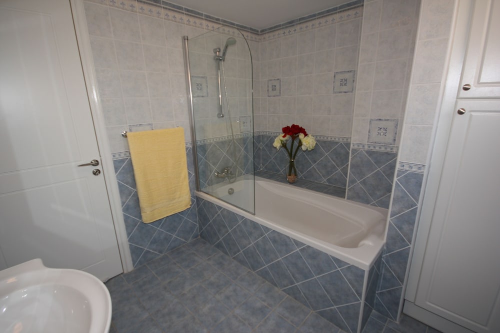 Vineland Holiday Villas 46/48