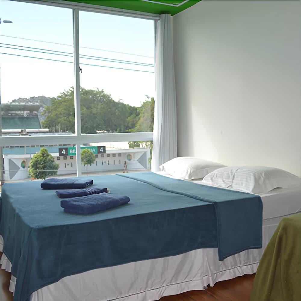 Arena Maracana Hostel 18/40