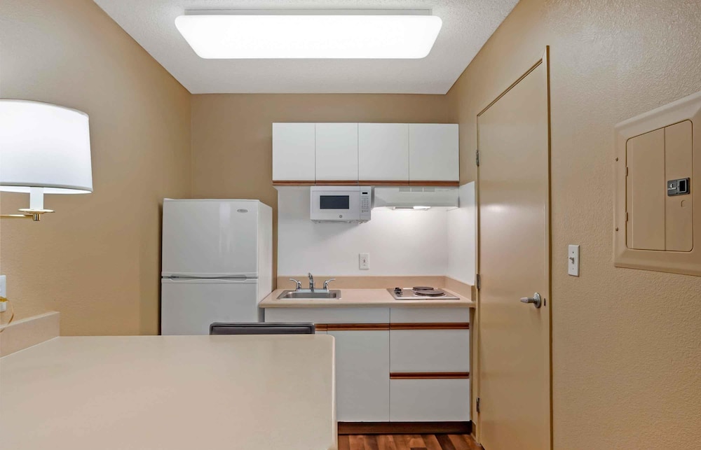 Extended Stay America San Diego - Sorrento Mesa 50/59