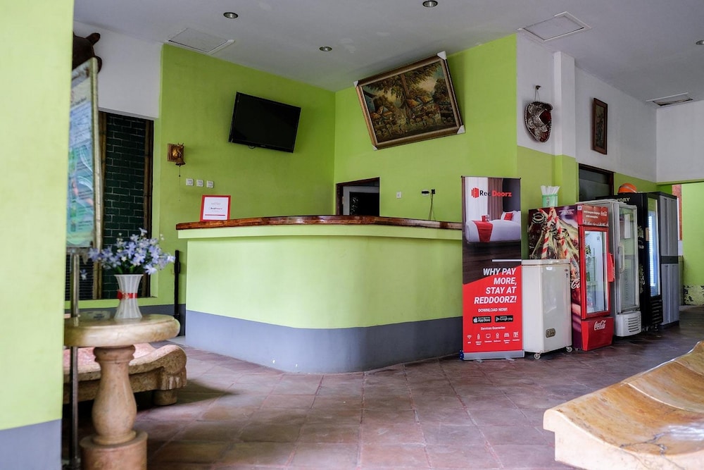 Reddoorz Plus Near Jalan Baru Bogor 7/32