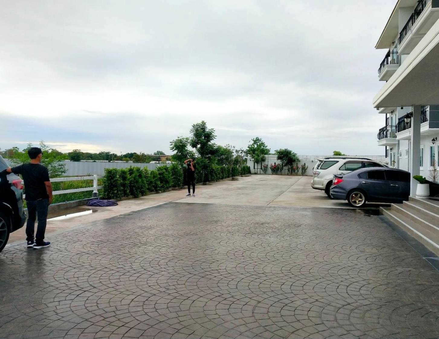 Koco Hotel 50/56