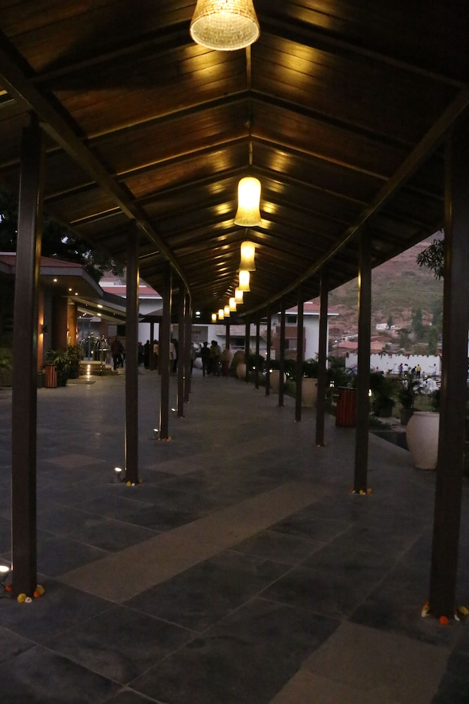 Club Mahindra Hatgad 13/18
