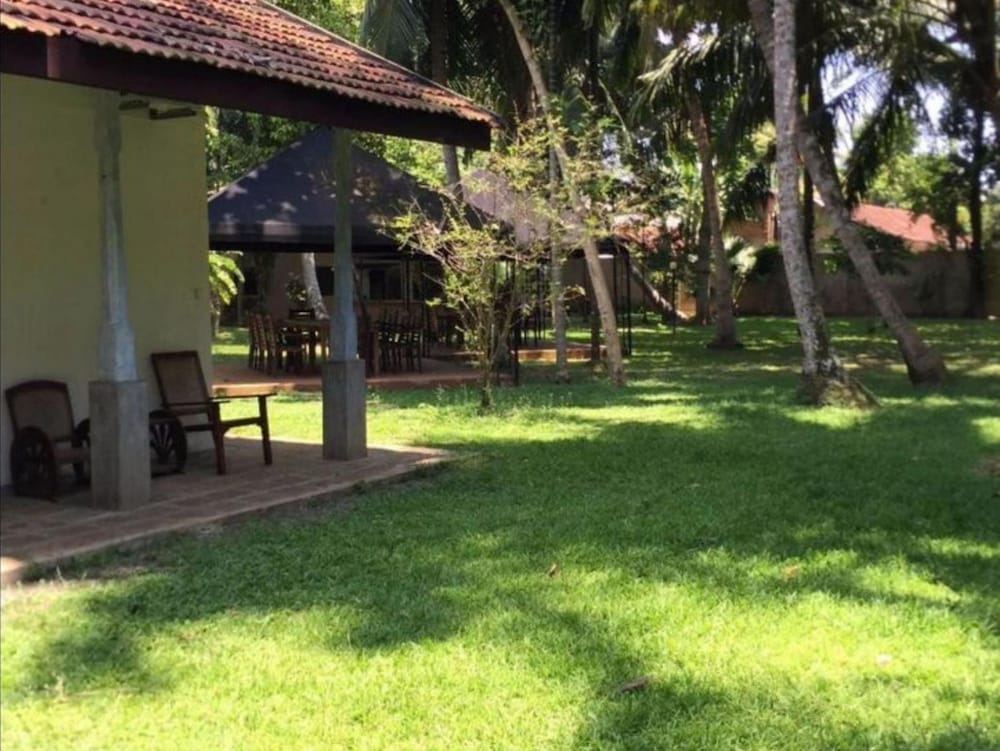 Gedara Resort 34/50
