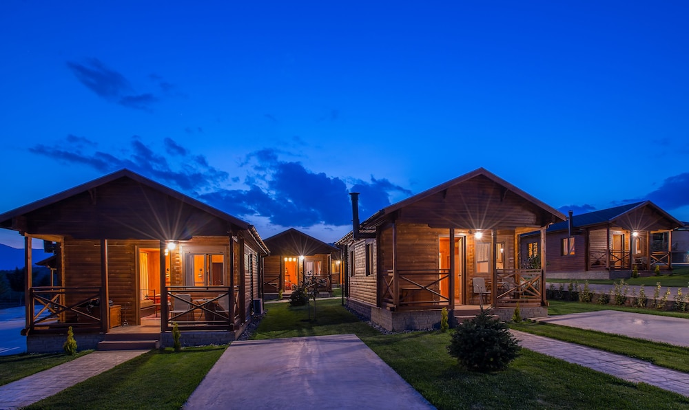 LOTOS MOUNTAIN RESORT KONITSA 10/69