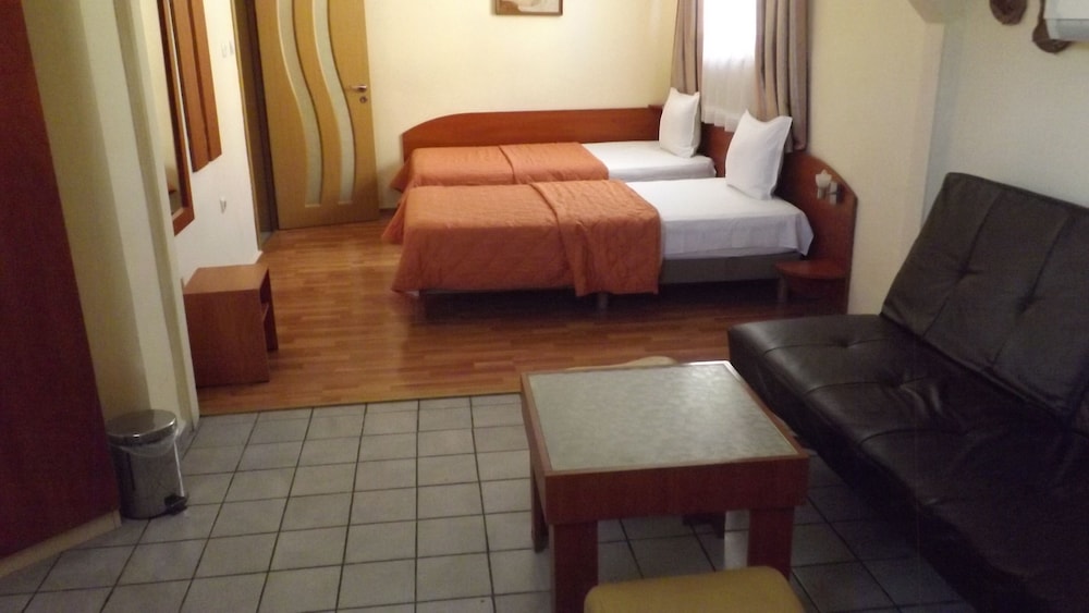Palitra Family Hotel 6/35