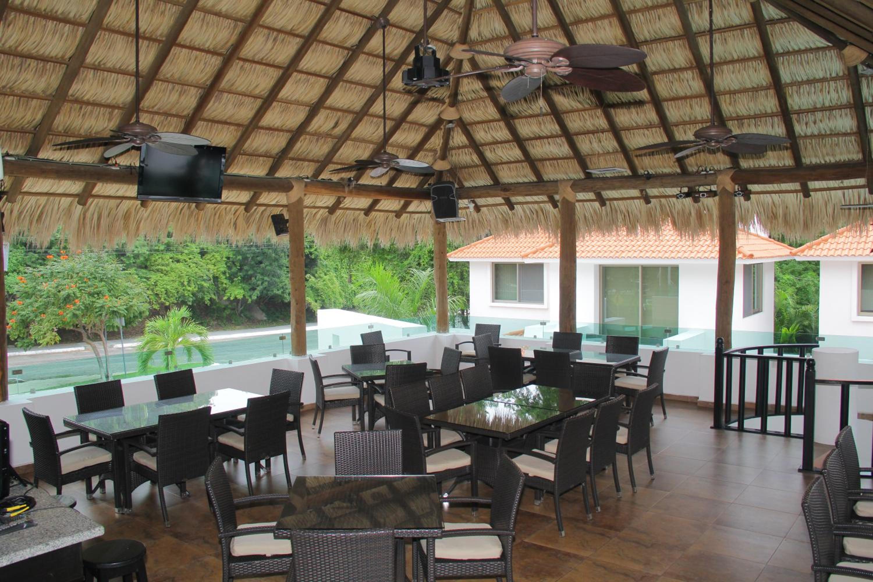 Maria Isabel Villas Huatulco 37/55
