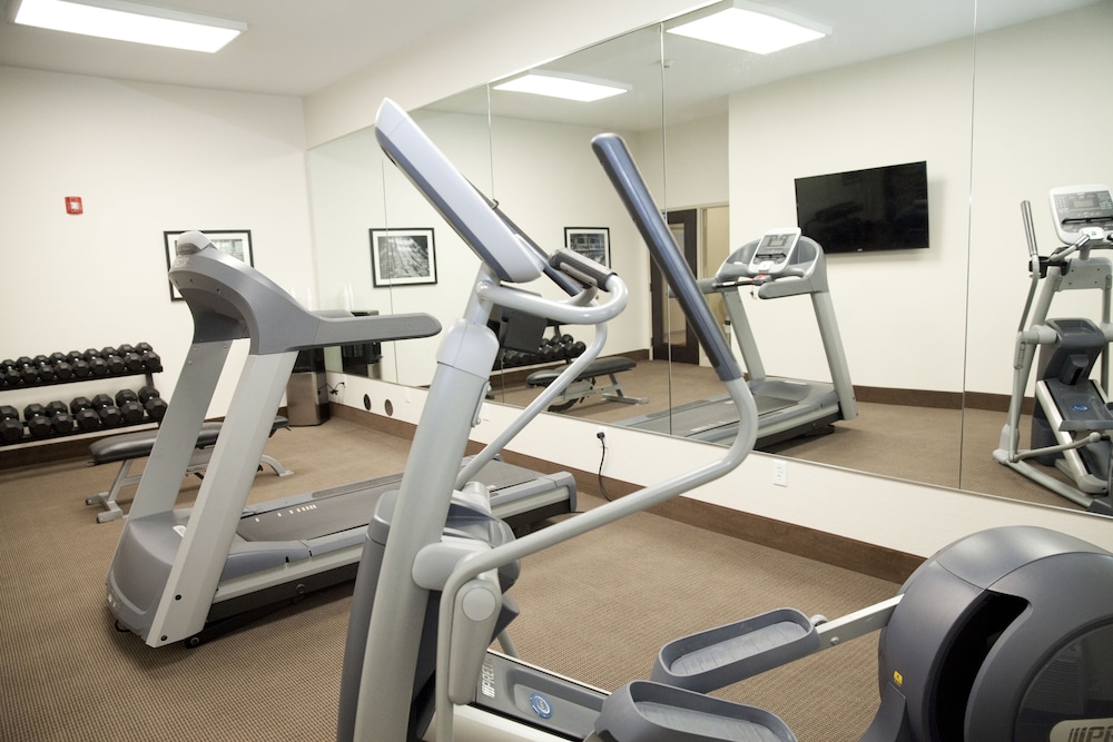 Sleep Inn & Suites Belmont / St. Clairsville 22/45