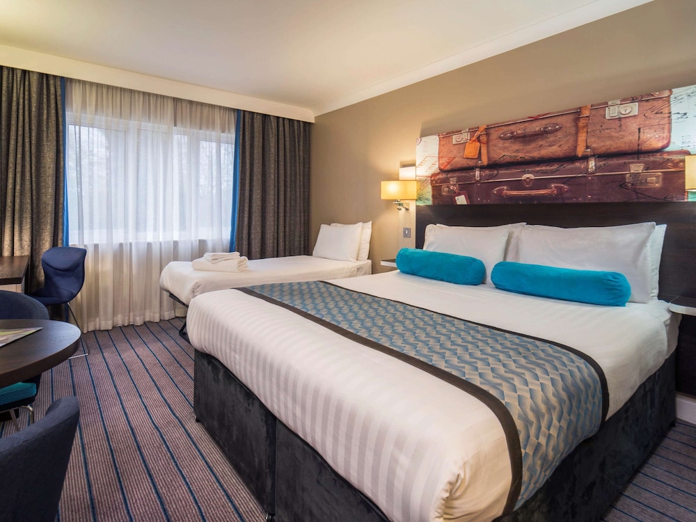 Mercure London Heathrow 23/68