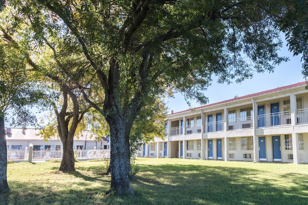 Motel6 Stephenville, TX 42/46