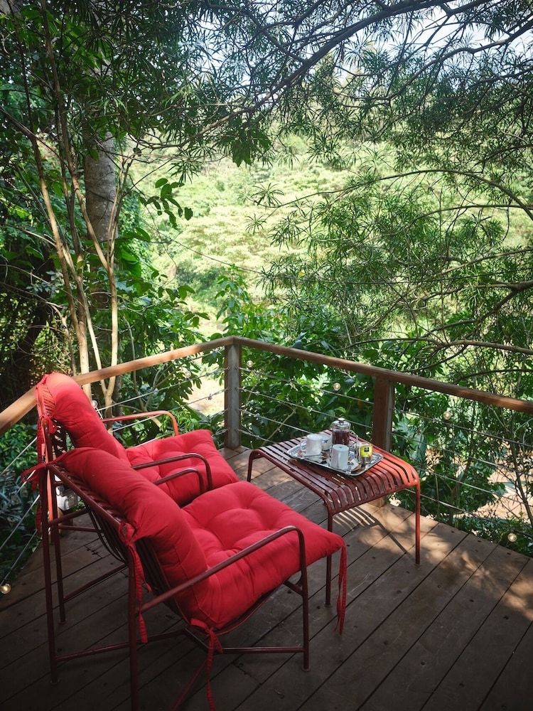 Villa Rock Stop Falls B & B 22/50