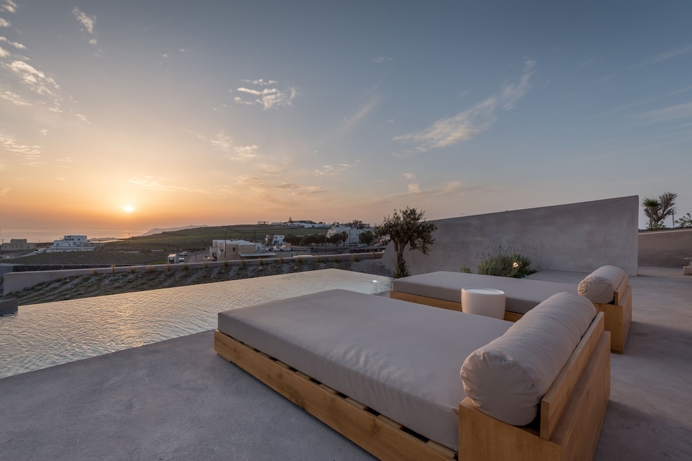 ALBU, EMPEROR, SUNSET VIEW, PRIVATE POOL