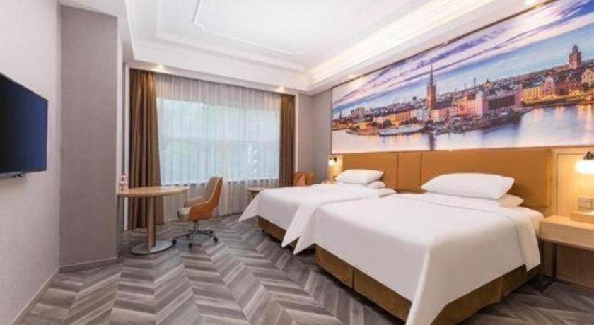 Vienna Hotel (Suzhou Jinji Lake) 20/50