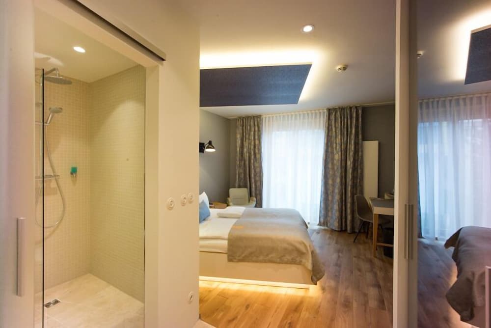 Hotel Gude 24/62