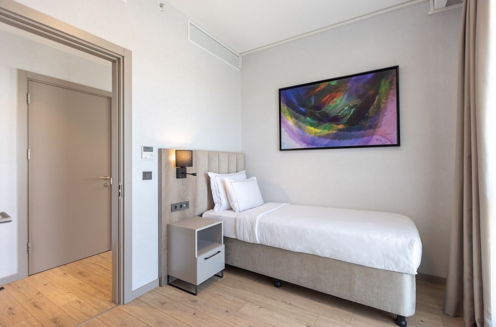 Antwell Suites 15/55