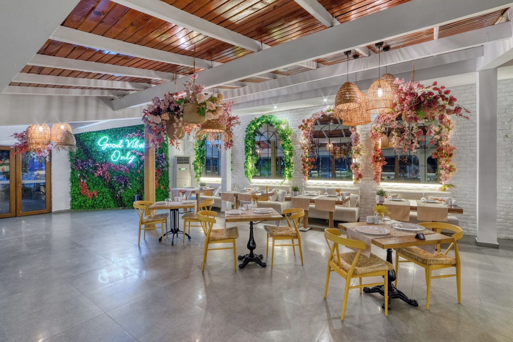 La Finca Hotel 47/63
