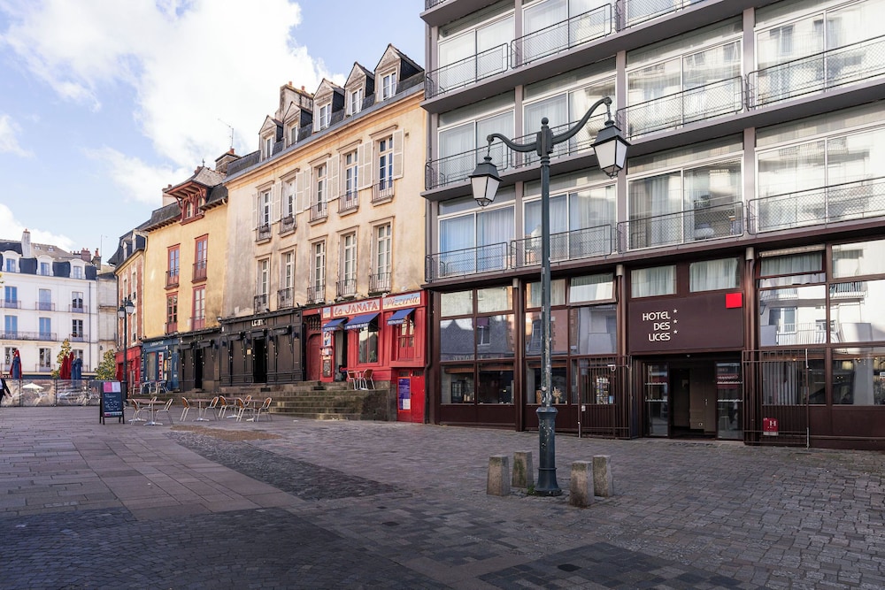 Hotel Des Lices 54/66
