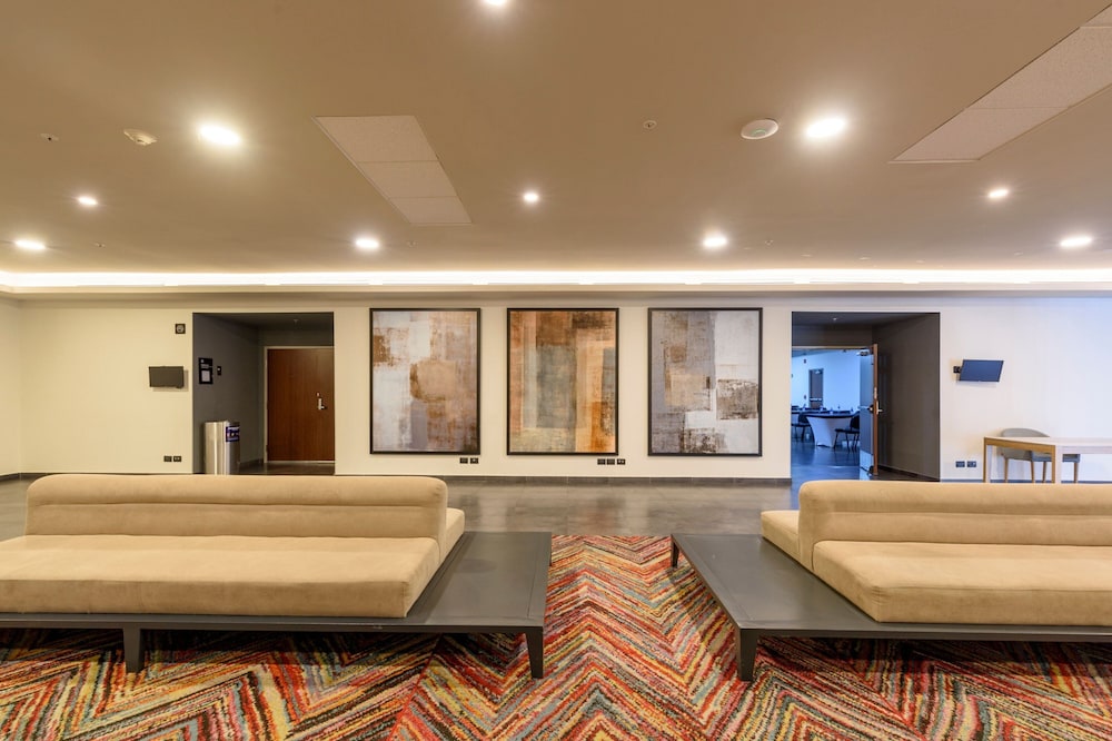 City Express Plus by Marriott Bogota Aeropuerto 14/62
