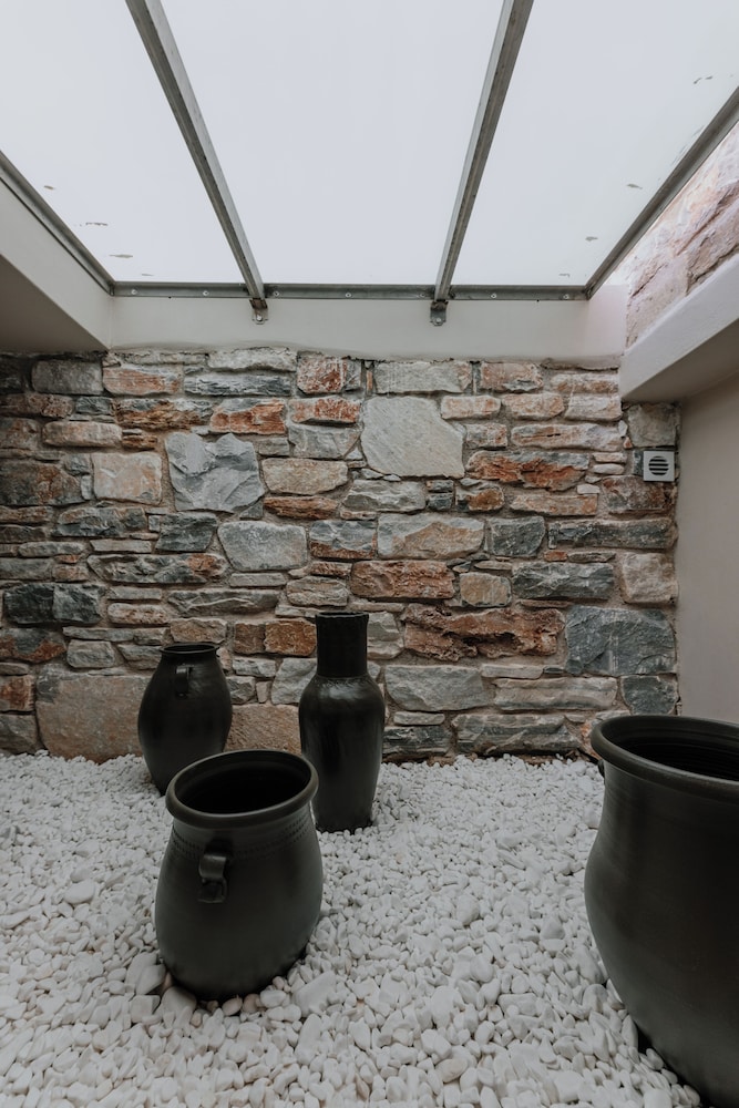 Onym Curated Villas 183/206