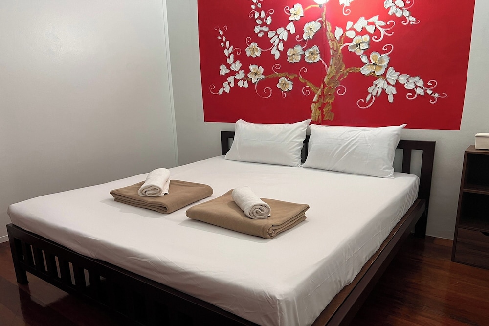 Phuket Old Town Hostel 18/61