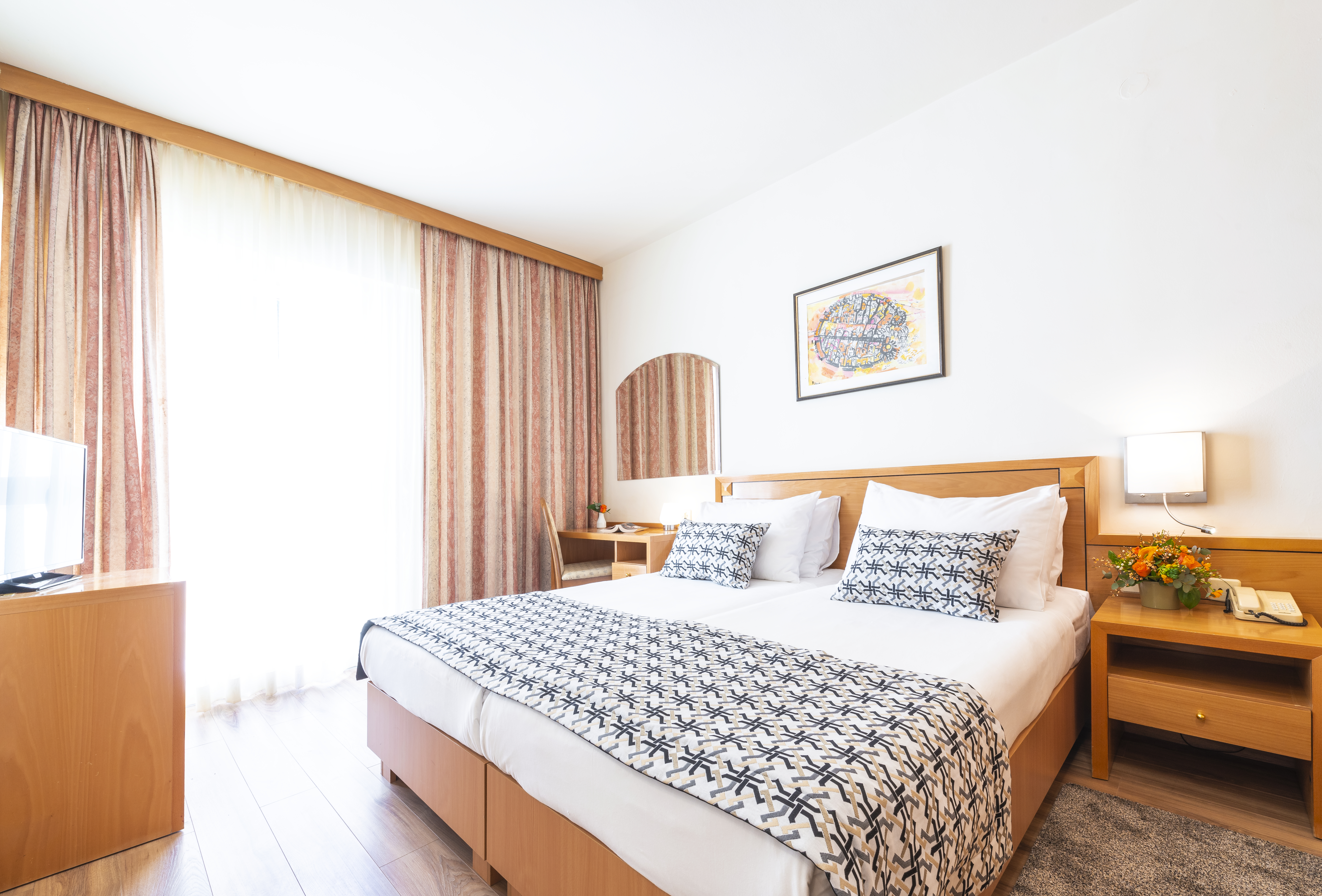 غرفة بسرير مزدوج بشرفة، Splendid Hotel Dubrovnik 2/6