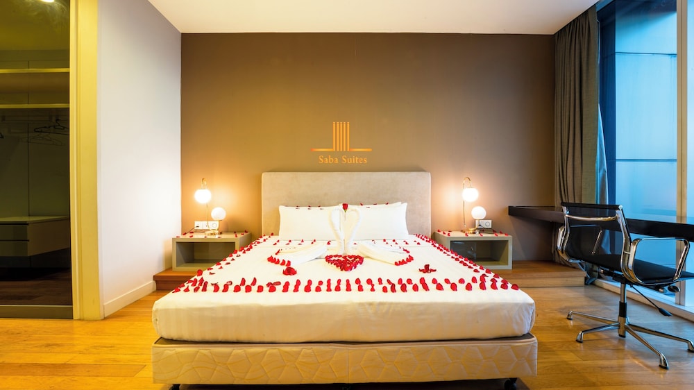 3 BEDROOMS, PRESIDENTIAL, SUITE, CITY VIEW